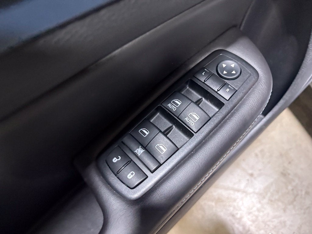 2016 Chrysler 200 S
