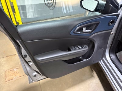 2016 Chrysler 200 S
