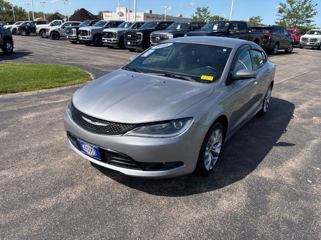 2016 Chrysler 200 S