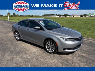 2016 Chrysler 200 S