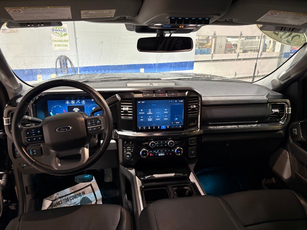 2024 Ford F-550SD Lariat DRW