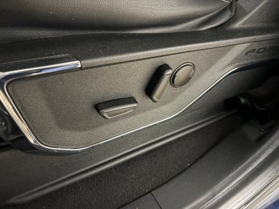 2024 Ford F-550SD Lariat DRW