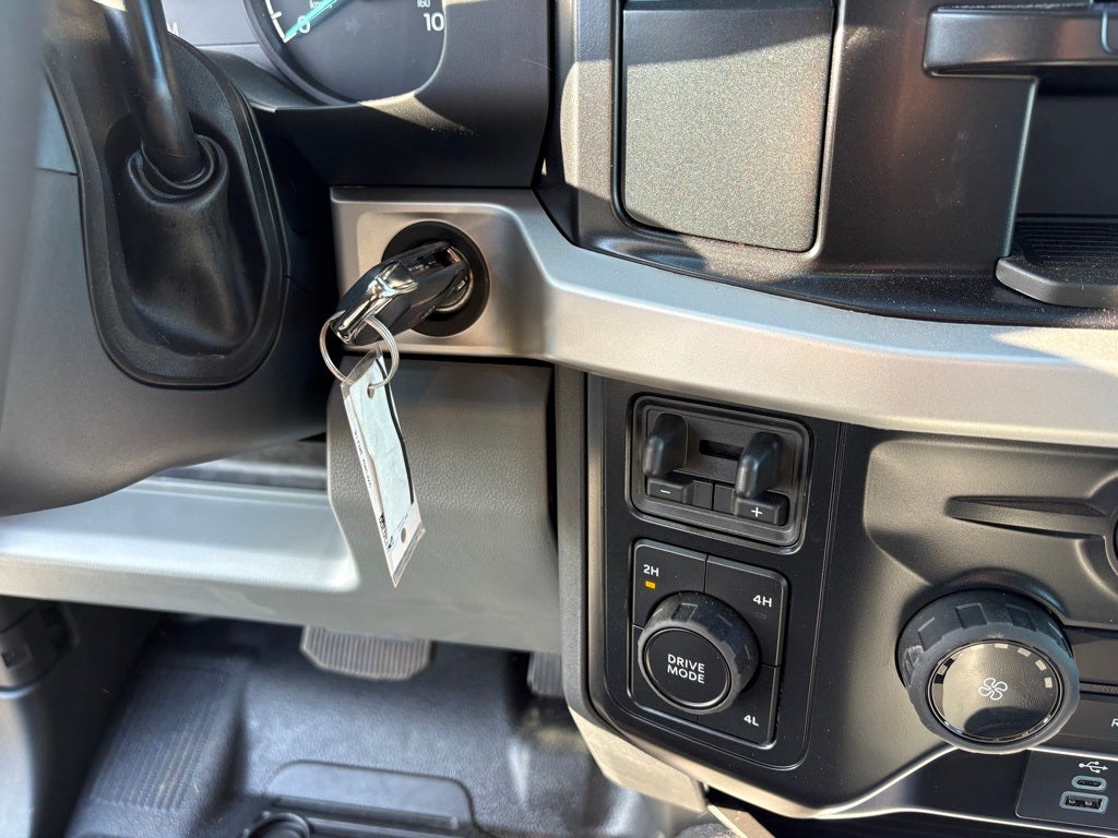 2025 Ford F-350SD XL DRW