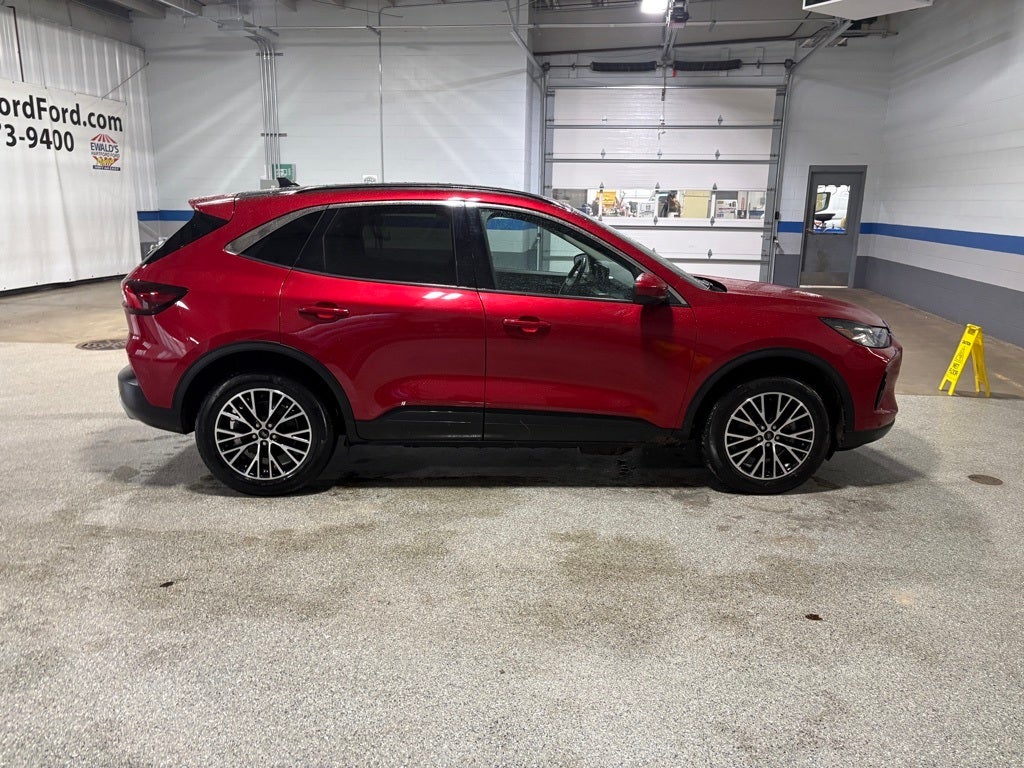 2024 Ford Escape Plug-In Hybrid Base