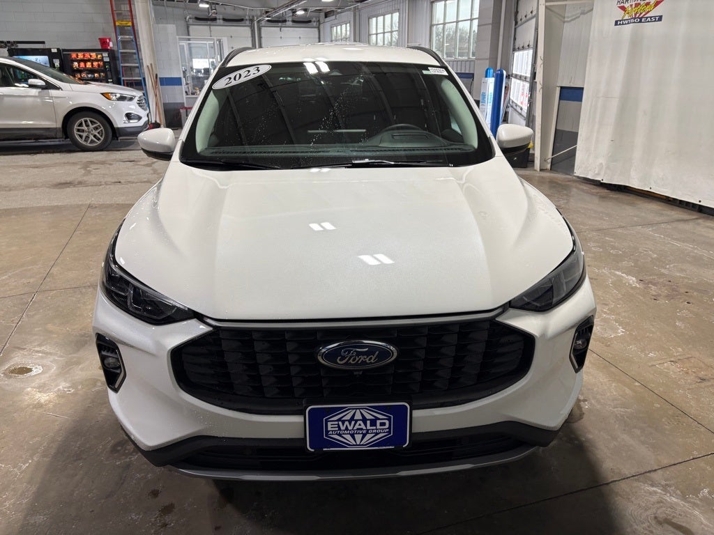 2023 Ford Escape Platinum