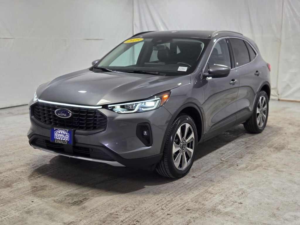 2025 Ford Escape Platinum