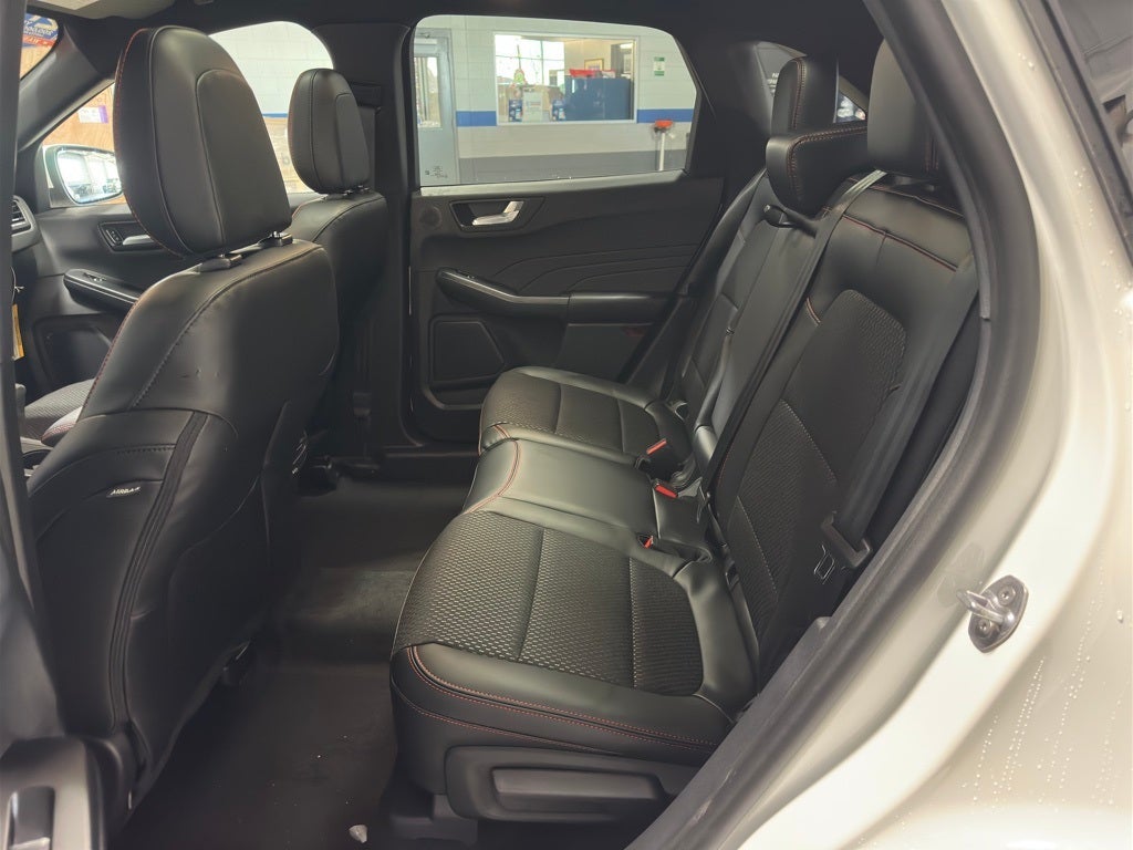 2025 Ford Escape Hybrid ST-Line Select