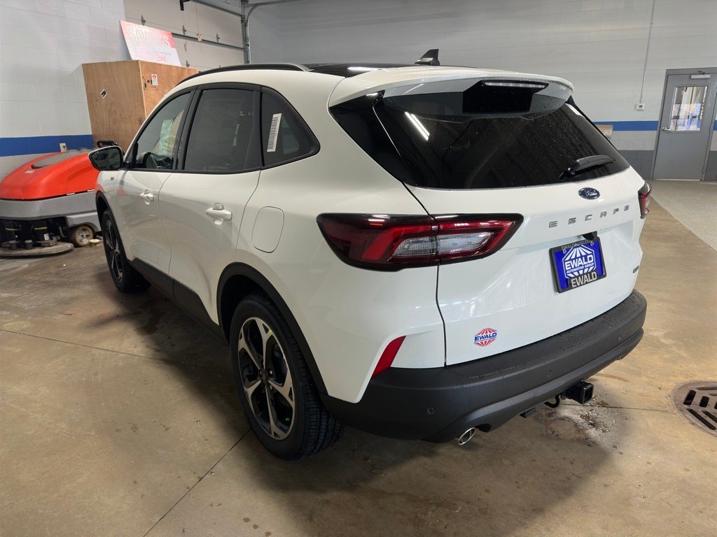 2025 Ford Escape Hybrid ST-Line Select