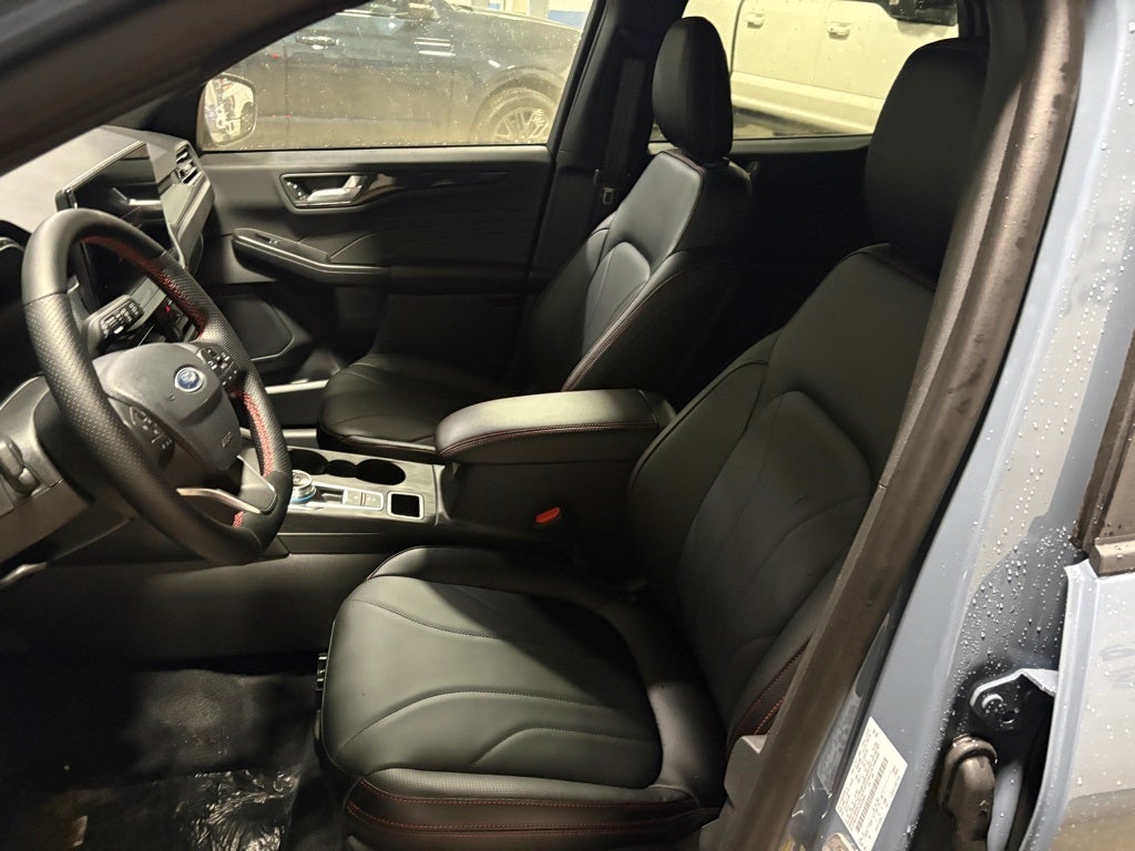 2026 Ford Escape ST-Line Elite