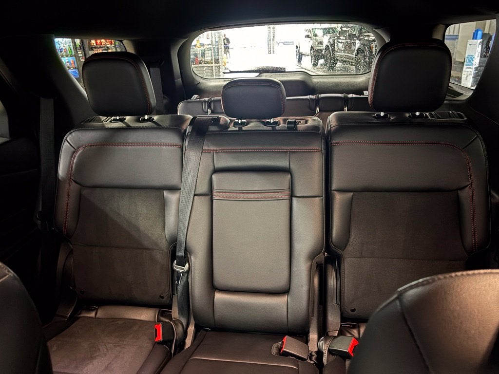 2024 Ford Explorer ST-Line