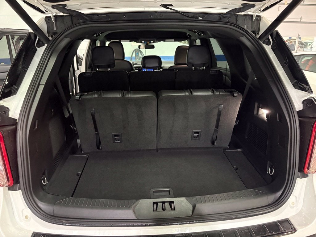 2024 Ford Explorer ST-Line