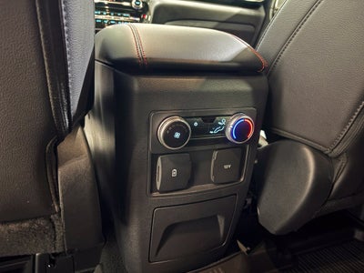 2024 Ford Explorer ST-Line