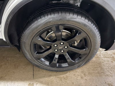 2024 Ford Explorer ST-Line