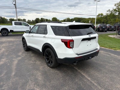 2024 Ford Explorer ST-Line