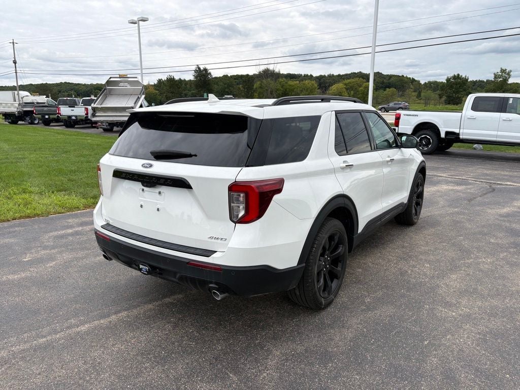 2024 Ford Explorer ST-Line