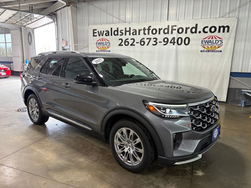 2025 Ford Explorer Platinum
