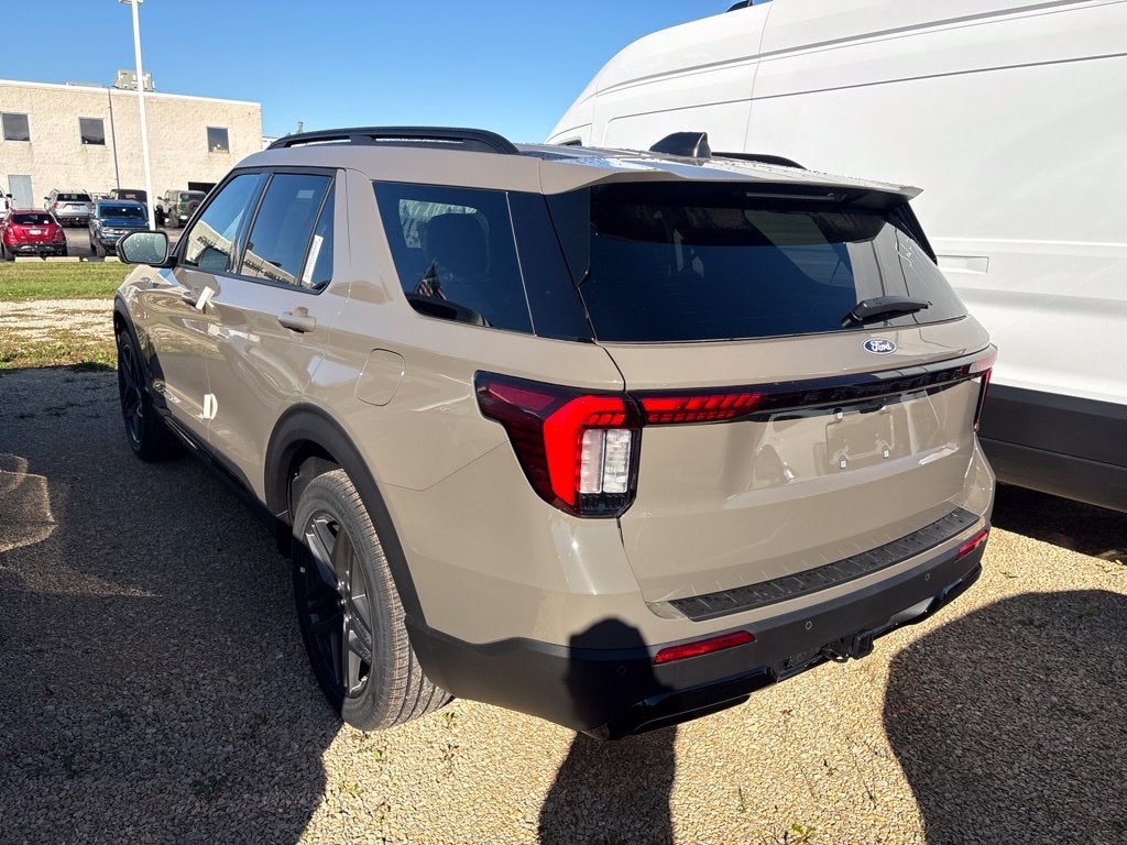 2027 Ford Explorer ST-Line