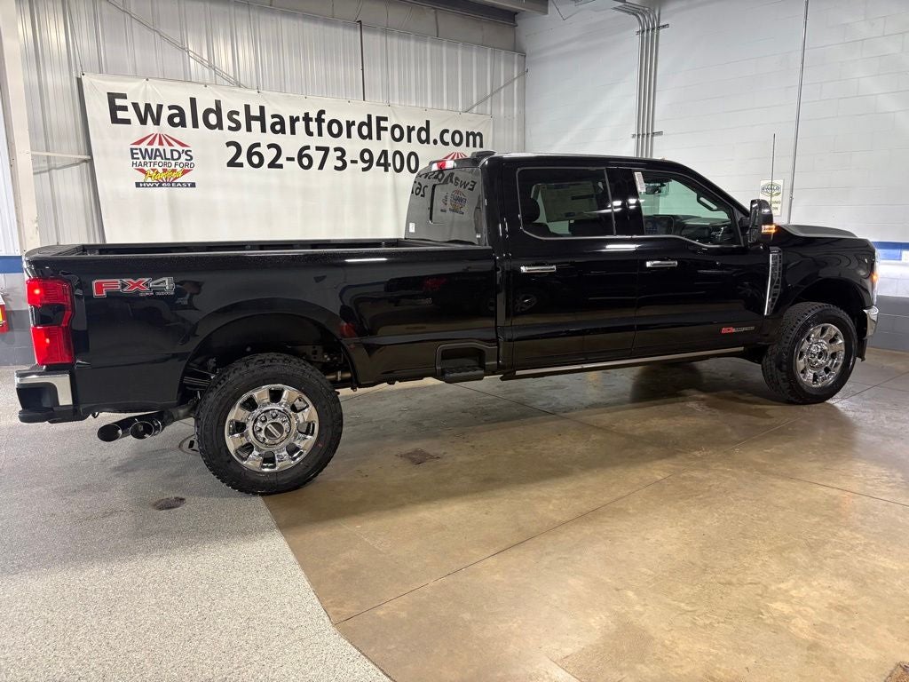 2026 Ford F-350SD Lariat