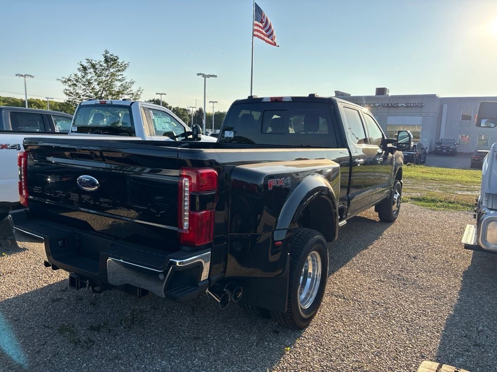 2026 Ford F-350SD Lariat DRW