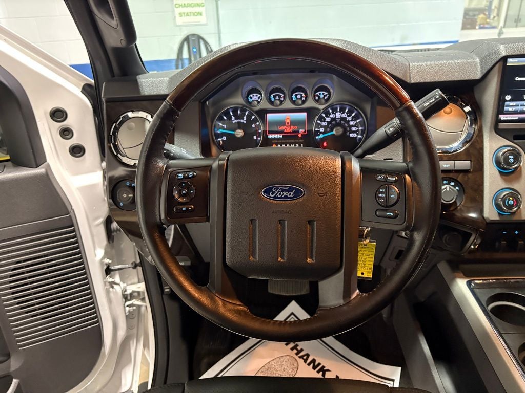 2015 Ford F-350SD Lariat DRW