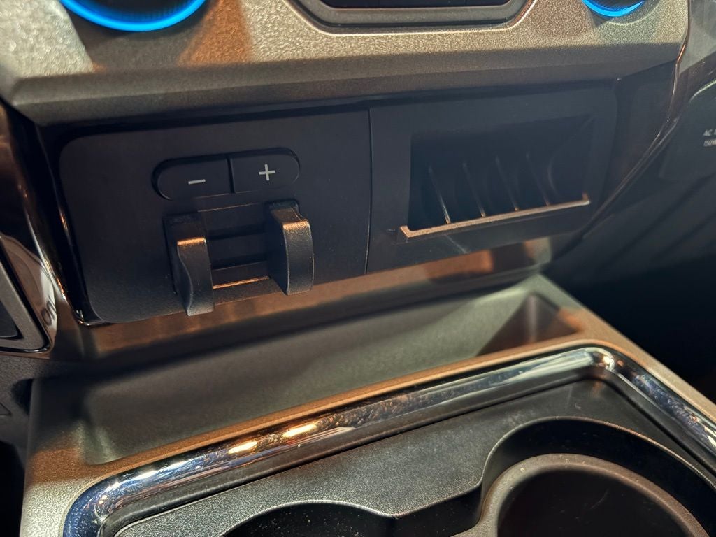 2015 Ford F-350SD Lariat DRW