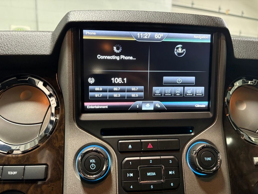 2015 Ford F-350SD Lariat DRW