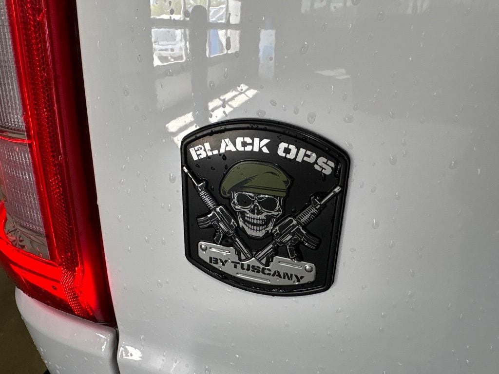 2023 Ford F-150 Lariat BLACK OPS