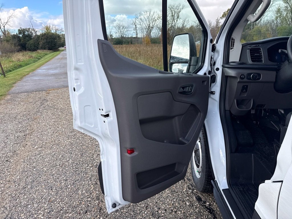 2027 Ford Transit-150 Base