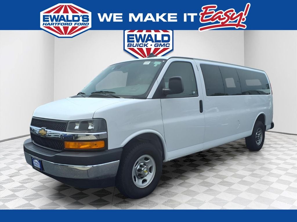 2024 Chevrolet Express 3500 LT Passenger