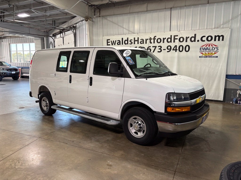 2025 Chevrolet Express 2500 Work Van Cargo