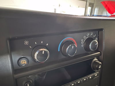 2025 Chevrolet Express 2500 Work Van Cargo