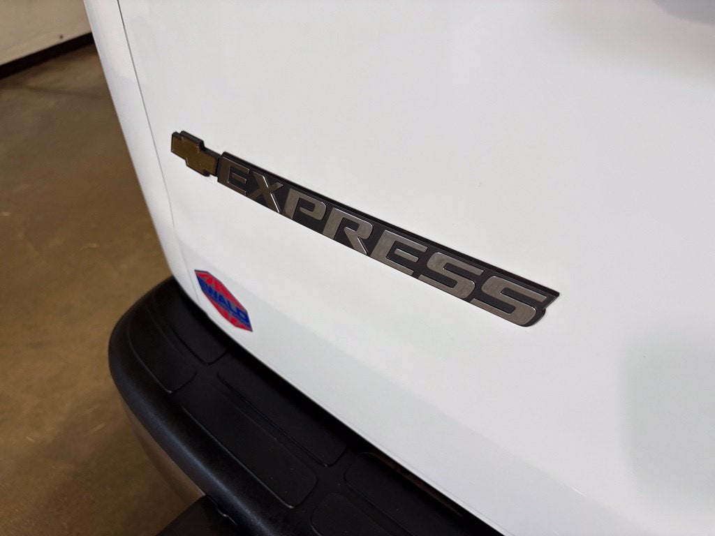 2025 Chevrolet Express 2500 Work Van Cargo