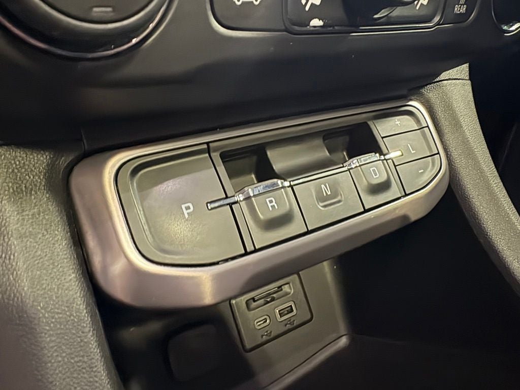 2020 GMC Acadia AT4