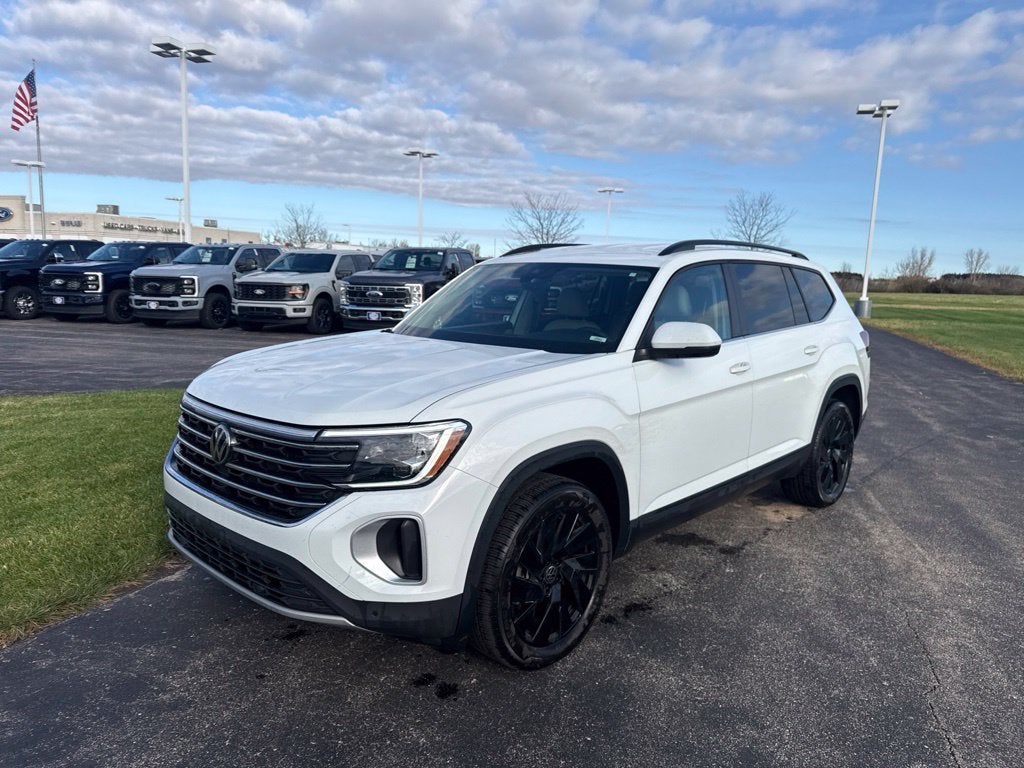 2024 Volkswagen Atlas 2.0T SE w/Technology