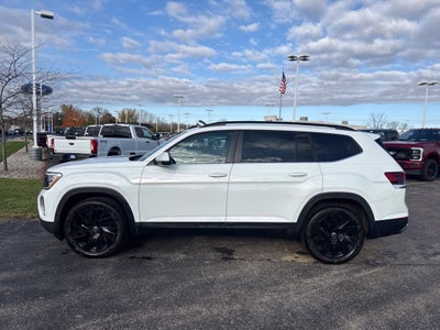 2024 Volkswagen Atlas 2.0T SE w/Technology