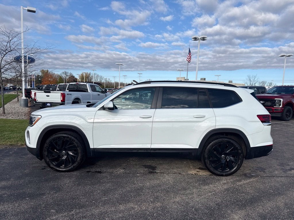 2024 Volkswagen Atlas 2.0T SE w/Technology