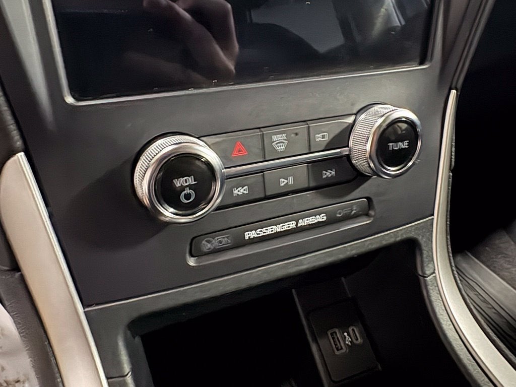 2024 Ford Edge SE