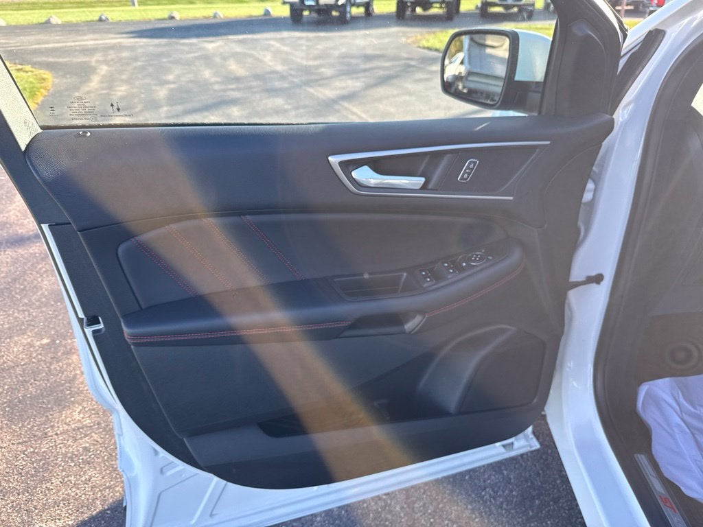 2024 Ford Edge ST Line