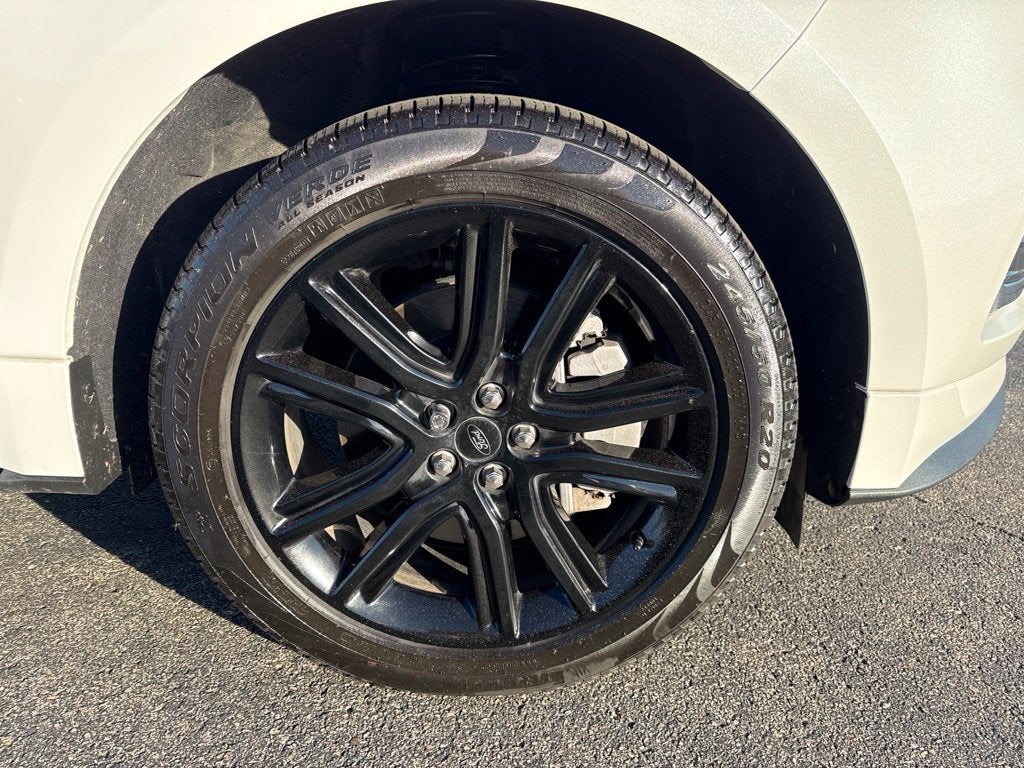 2024 Ford Edge ST Line