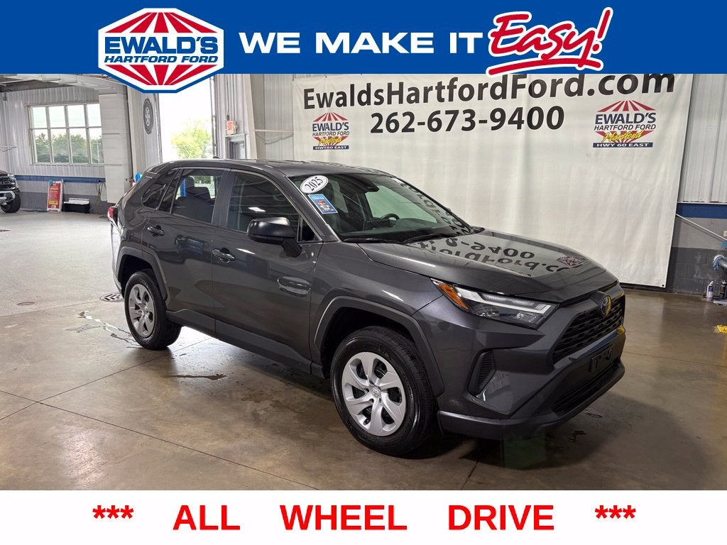 2025 Toyota RAV4 LE