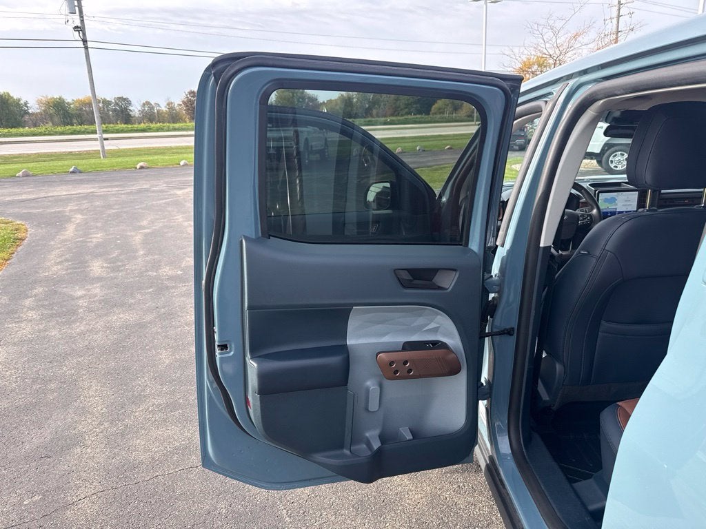 2023 Ford Maverick Lariat