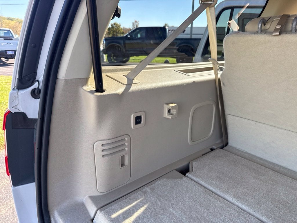 2015 Lincoln Navigator L Base