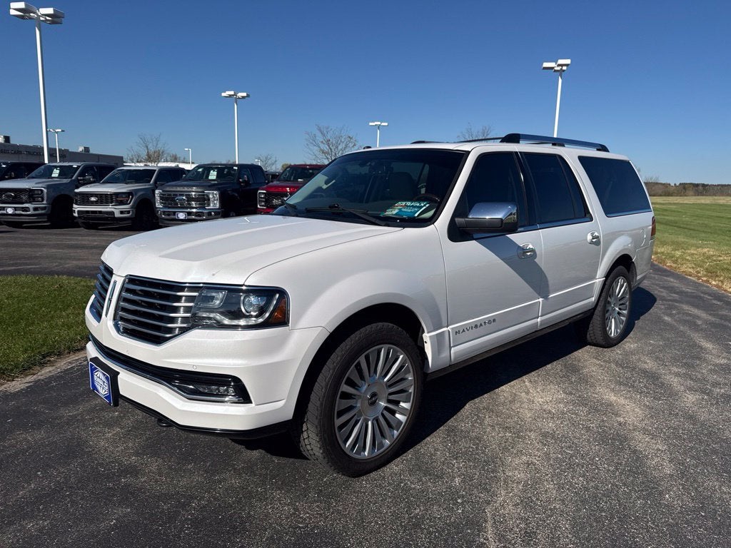 2015 Lincoln Navigator L Base