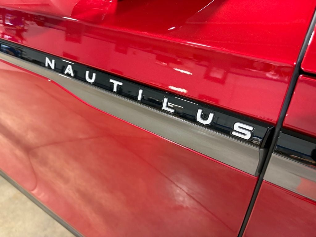 2025 Lincoln Nautilus Reserve