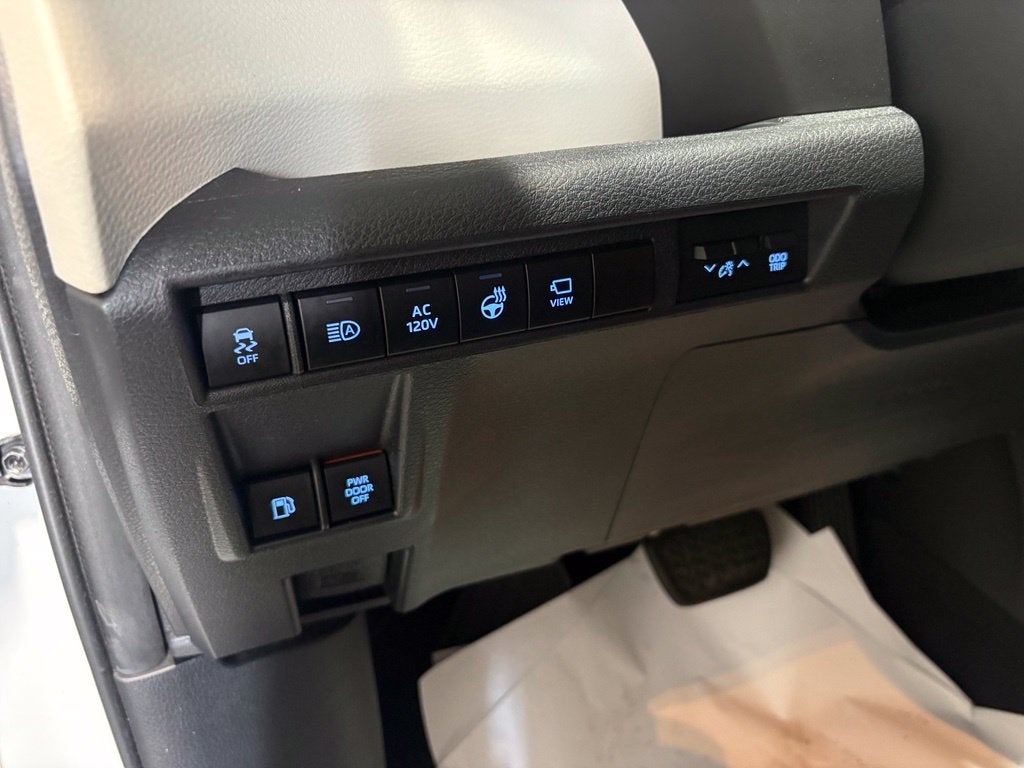2022 Toyota Sienna Platinum 7 Passenger