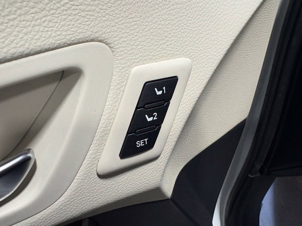 2022 Toyota Sienna Platinum 7 Passenger