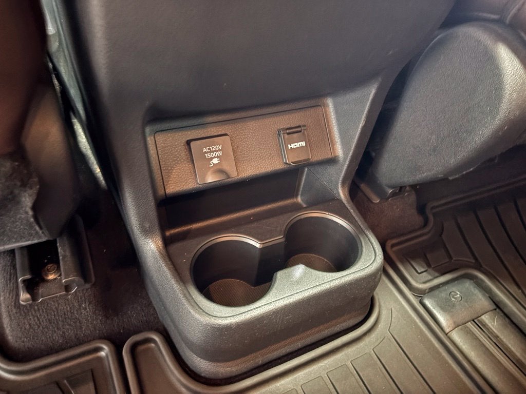 2022 Toyota Sienna Platinum 7 Passenger