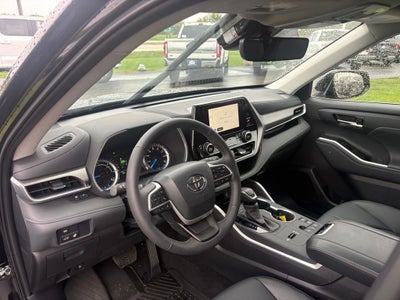 2026 Toyota Highlander Hybrid XLE
