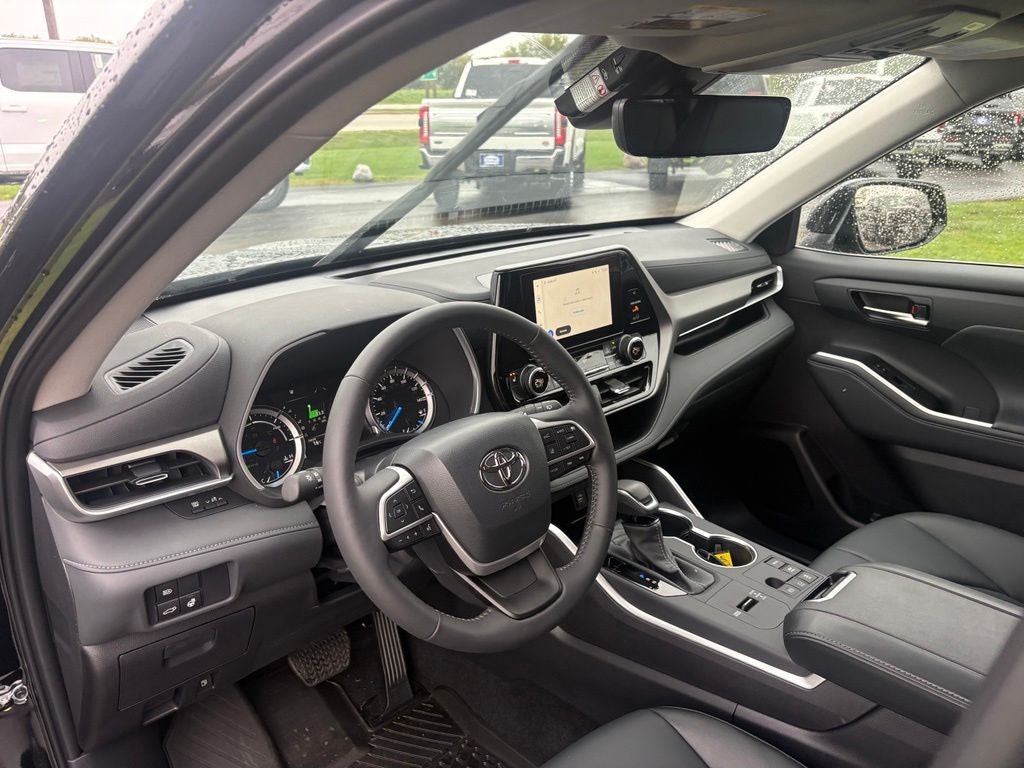 2026 Toyota Highlander Hybrid XLE