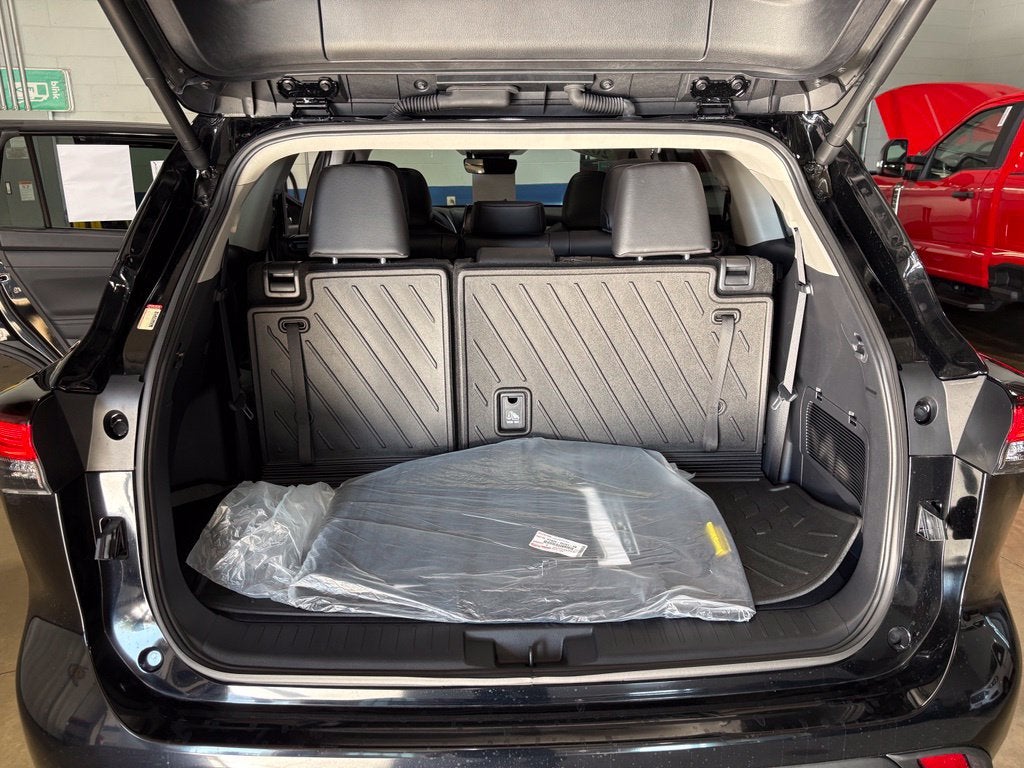 2026 Toyota Highlander Hybrid XLE